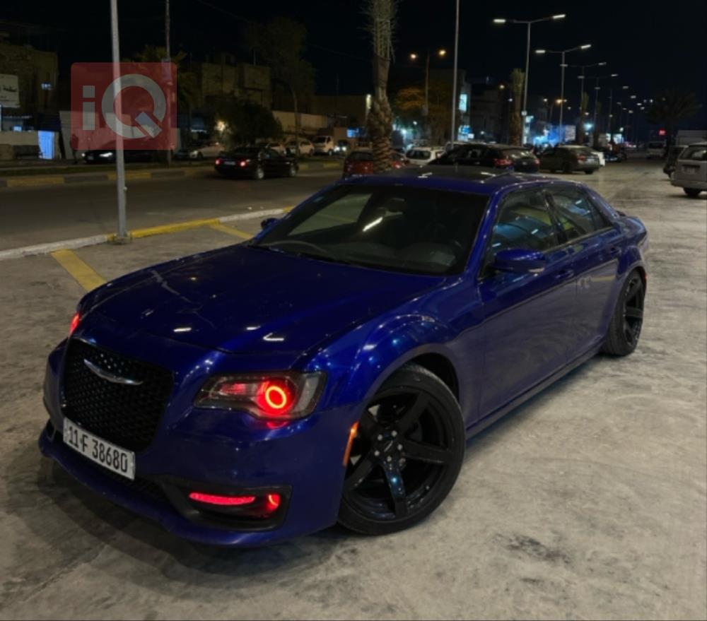 كرايسلر 300